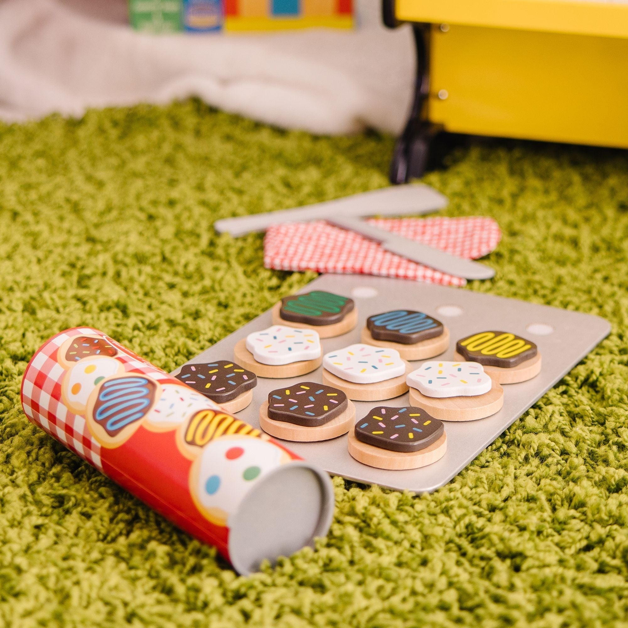 Melissa & Doug Slice N' Bake Playset, Ages 3+